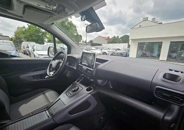 Toyota Proace City Verso cena 154900 przebieg: 20893, rok produkcji 2023 z Wleń małe 352